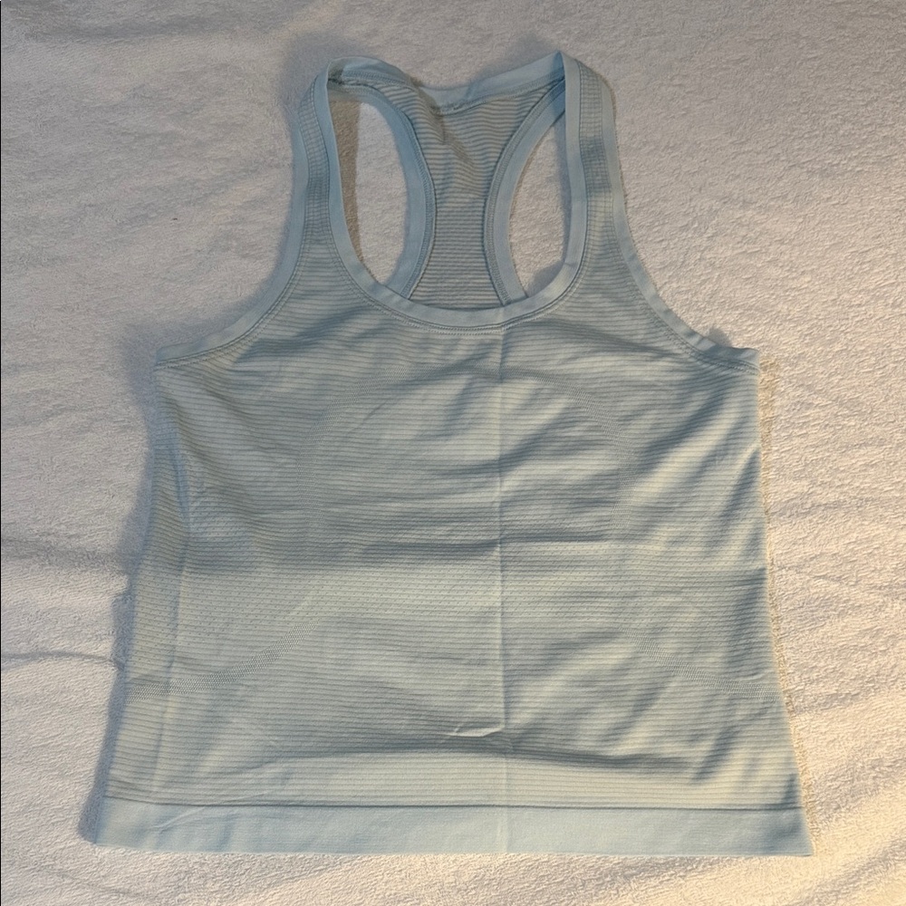 Lululemon top